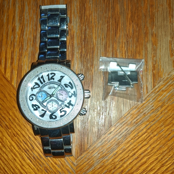 Vintage Cool Techno Watch - Picture 6 of 7
